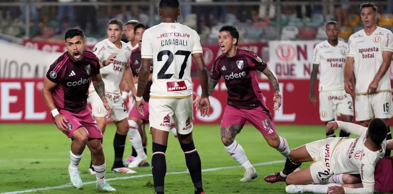 Universitario vs River Plate