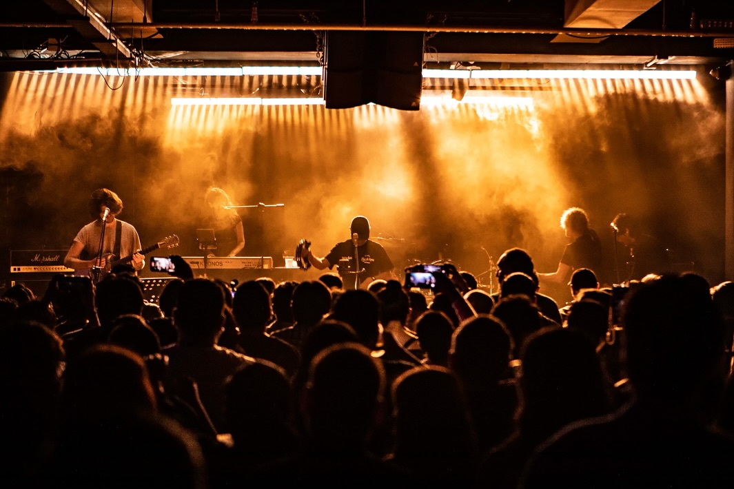 Mar de copas en Lima